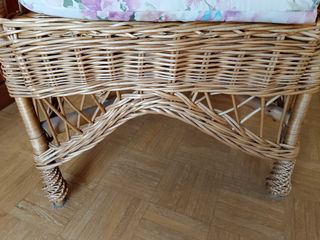 Sillón mimbre beige. Excelente estado