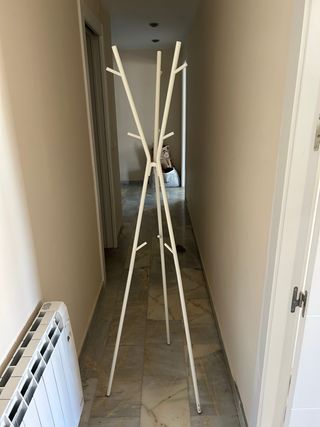 Perchero IKEA EKRAR blanco