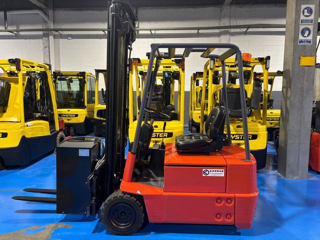 581 - Linde E15 1500Kg Eléctrica Económica