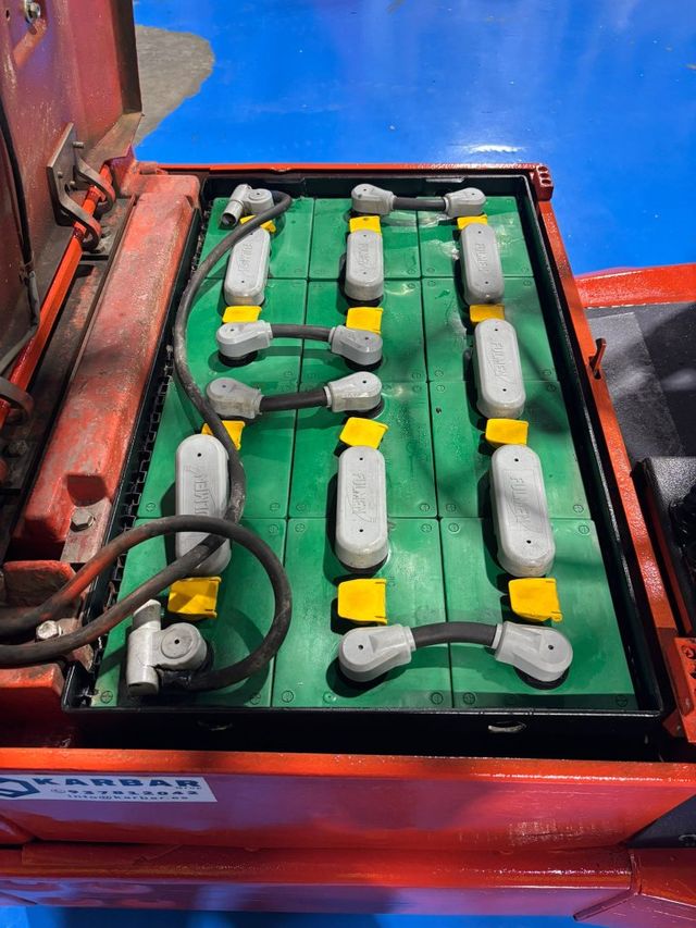 581 - Linde E15 1500Kg Eléctrica Económica