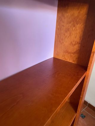 Estantería madera marrón-morada