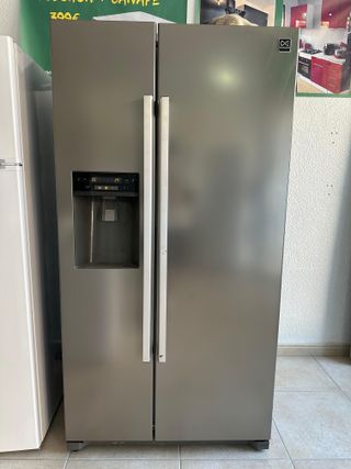 FRIGORÍFICO AMERICANO CON DISPENSADOR