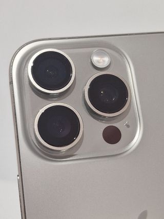 iPhone 16 Pro 128 GB - Argento