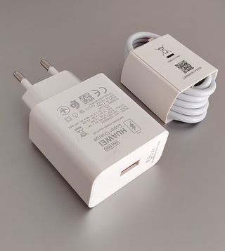 Caricabatterie Super Charge Huawei Honor 66W + cavo USB-C
