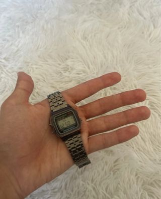 orologio in stile casio