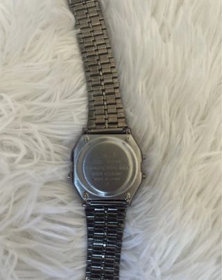 orologio in stile casio