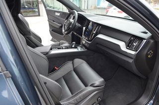 Volvo XC60 D4 R-Design+Camara Trasera+Navegacion