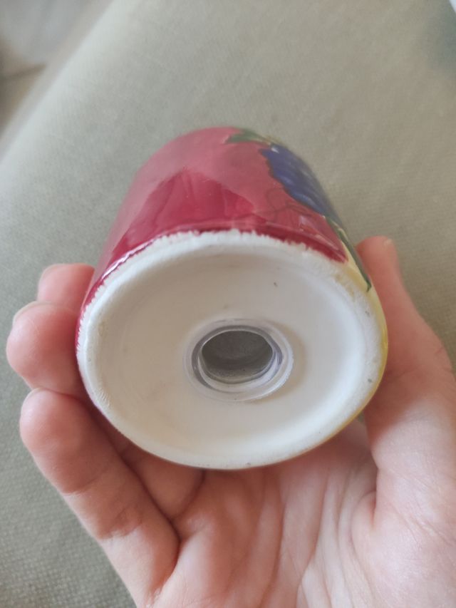 Salero y pimentero pintados a mano