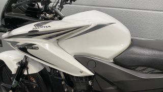 HONDA CBF 125 blanca