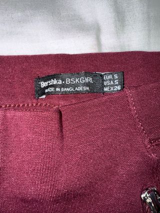 Leggings burdeos de Bershka