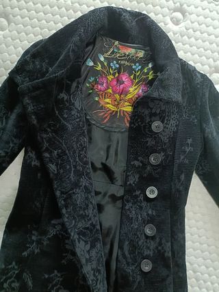 Abrigo Desigual negro T36 NUEVO! (usado 3 veces)