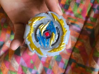 Beyblade Burst 