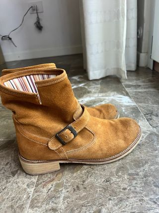 Stivaletti camoscio marroni
