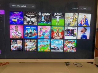 Xbox One S bianca +
Controller + Vari Giochi Inclu