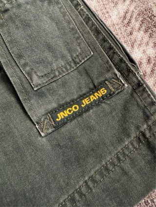 JNCO VERY VINTAGE BAGGY SHORTS

SK8 RAP HIPHOP Y2K