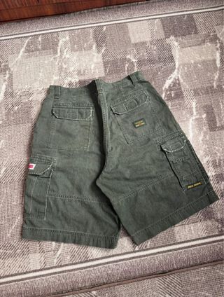 JNCO VERY VINTAGE BAGGY SHORTS

SK8 RAP HIPHOP Y2K