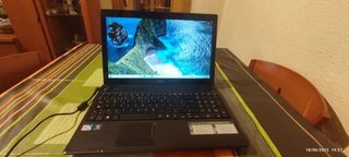 Portátil Acer Aspire 5736Z