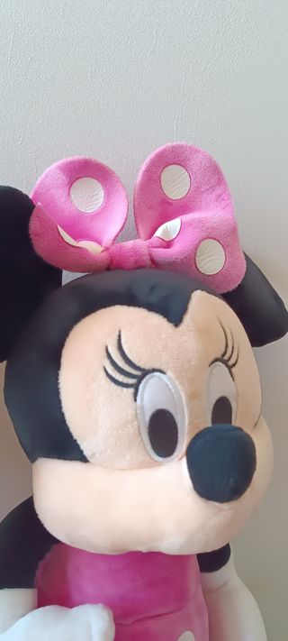 Peluches Mickey y Minnie Mouse