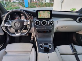 Mercedes-Benz Clase C Coupé 220D AMG LINE