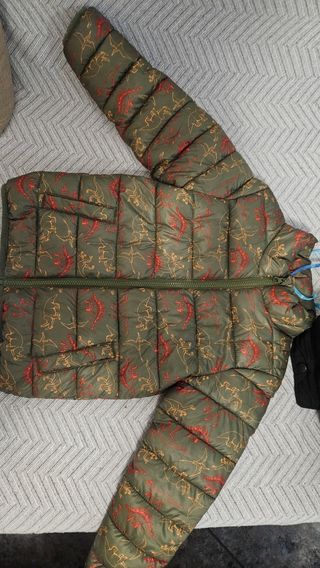 Chaqueta niño dinosaurios
Chaqueta borreguillo int