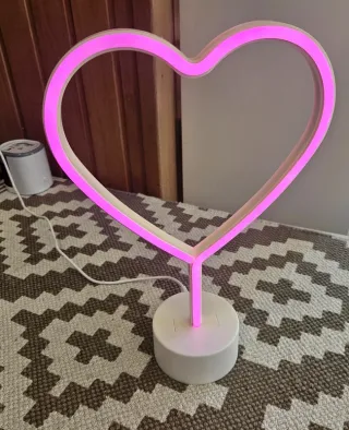 Lampara neón corazón rosa
