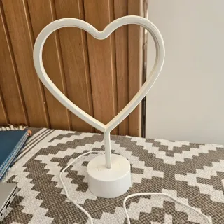 Lampara neón corazón rosa