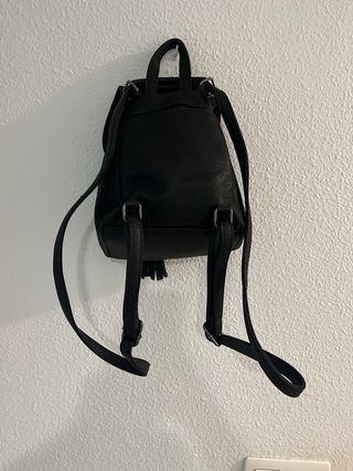 Mini mochila negra con purpurina