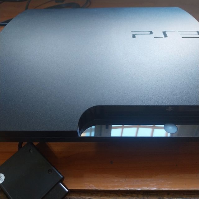 PS3 (PlayStation 3) + 3 mandos+ 19 juegos ps3