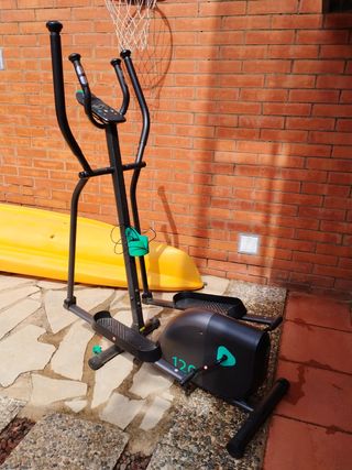 Bicicleta elíptica Doymos 120