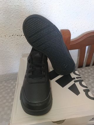 Zapatillas Adidas negras 