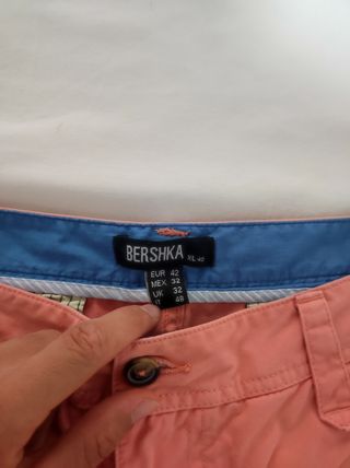 Bermuda Bershka rosa hombre