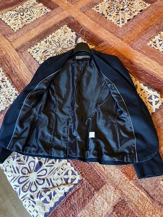 Traje chaqueta falda negro XS Zara y Mango