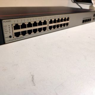 Switch Huawei S5735-L24P4 24 puertos PoE