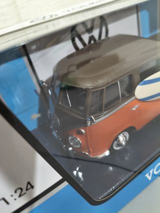 Volkswagen T1 Transporter 1:24