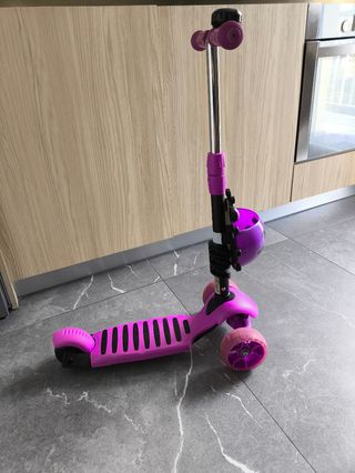 Patinete infantil morado