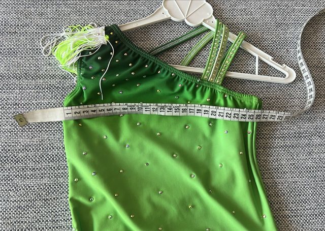 Maillot patinaje artístico verde