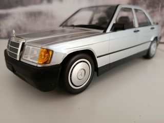 Mercedes-Benz 190E 1/18