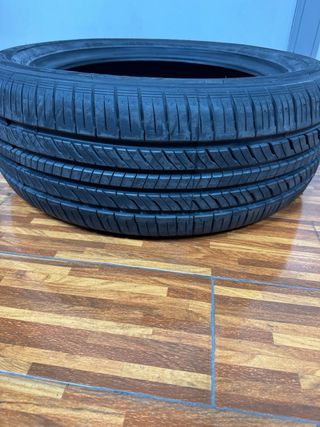 Neumático 205/55R16 nuevo