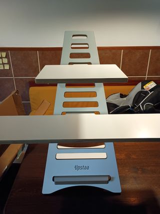 Soporte portátil Upstaa - Elevador