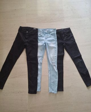 3 pantalones pitillo: negro y azul