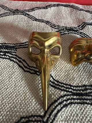Máscaras bronce. 50€ la unidad