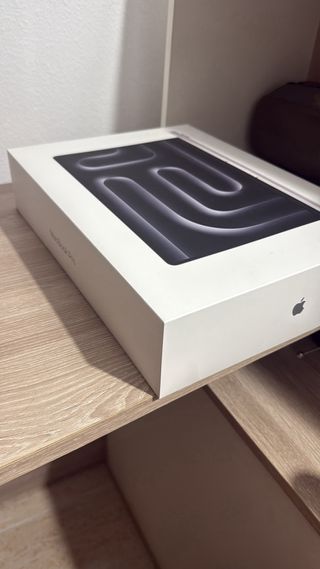 MacBook Pro 14" M4 Gris Espacial