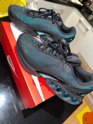 Zapatillas Nike Air Max Dn - Negras y Verde Azulad