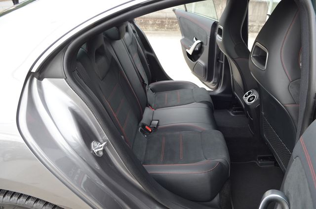 Mercedes Benz CLA 220d Coupe 194cv AMG Line+Navega