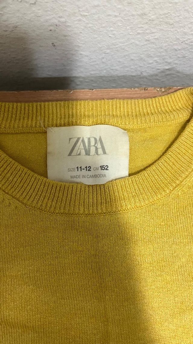 Suéter Zara amarillo