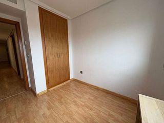 Piso en alquiler en Ensanche - Diputación en Alicante