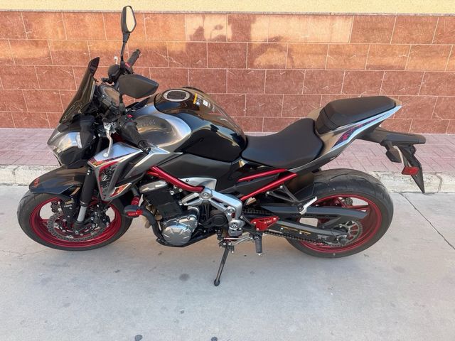 Kawasaki Z900 - Moto Impecable