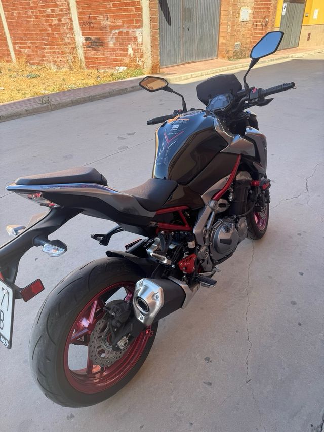 Kawasaki Z900 - Moto Impecable