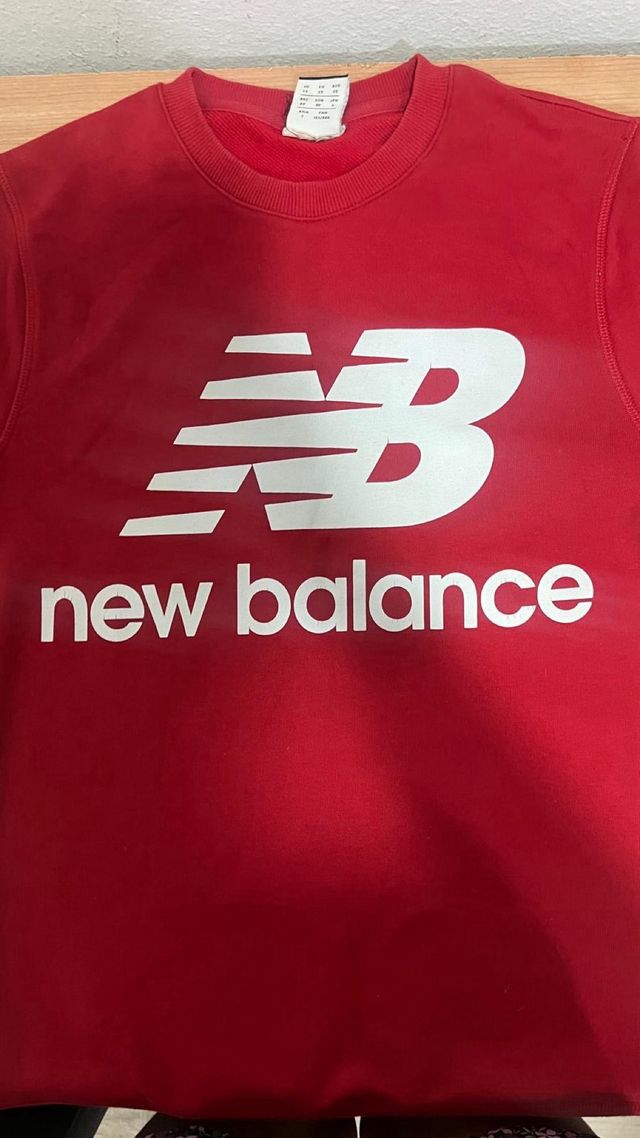 Sudadera New Balance roja