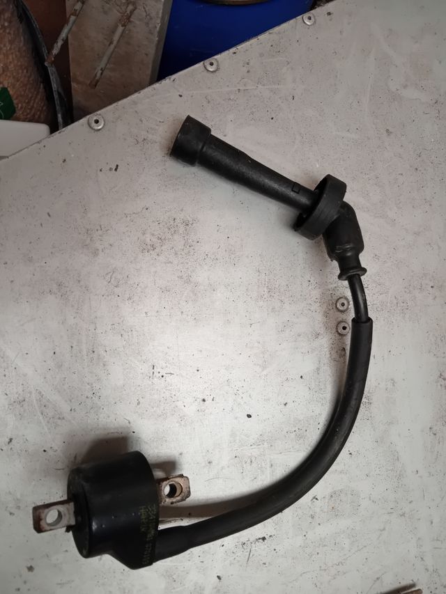 Bobina Hyosung Comet 250 más la pipa